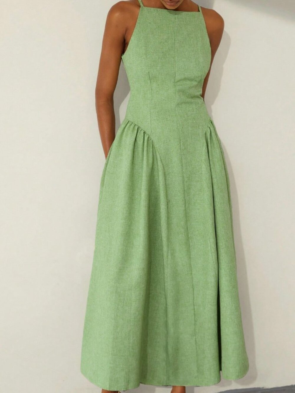 Green Elegant Women's Off-Shoulder Sleeveless Ruched Waist Flared Dress - Picture 4 of 5